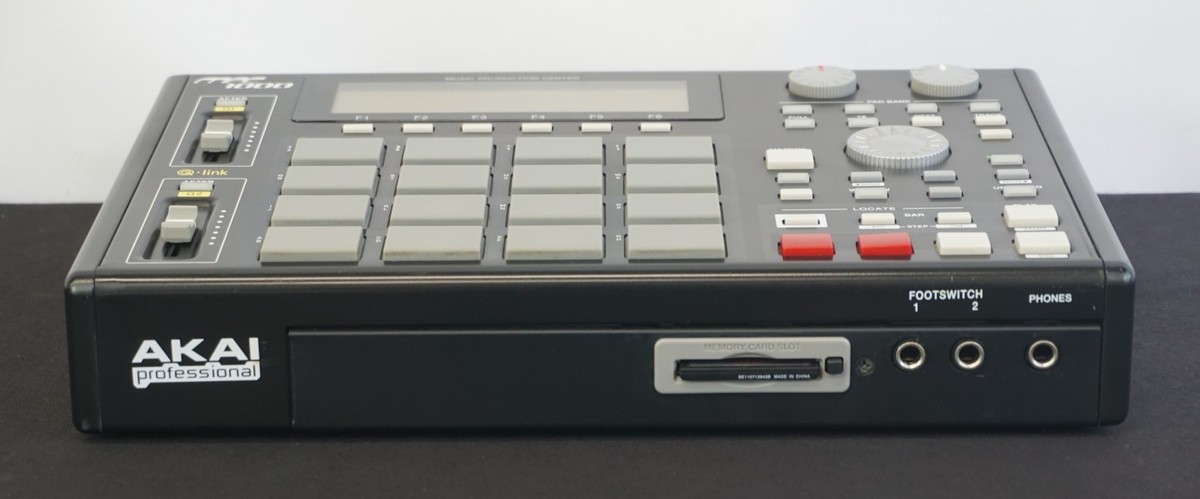 Akai Professional MPC 1000 Portable Music Production Centre