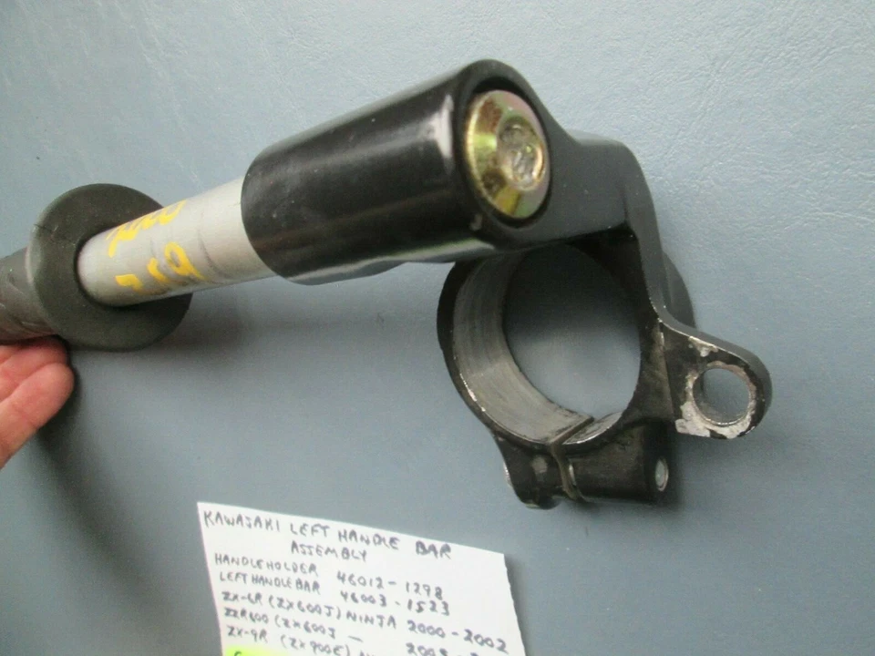  KAWASAKI ZX-6R ZX-9R (ZX900E NINJA) BARRA DE ALÇA ESQUERDA 46003-1523 46012-1298 - Imagem 4 de 4