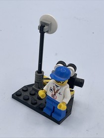 LEGO Studios 1357 Cameraman Minifigure & Camera Set