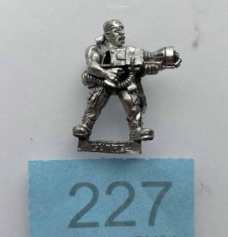 40k 2nd Ed, Imperial Guard Catachan W/ Flamer, Citadel 2218/12, Metal OOP