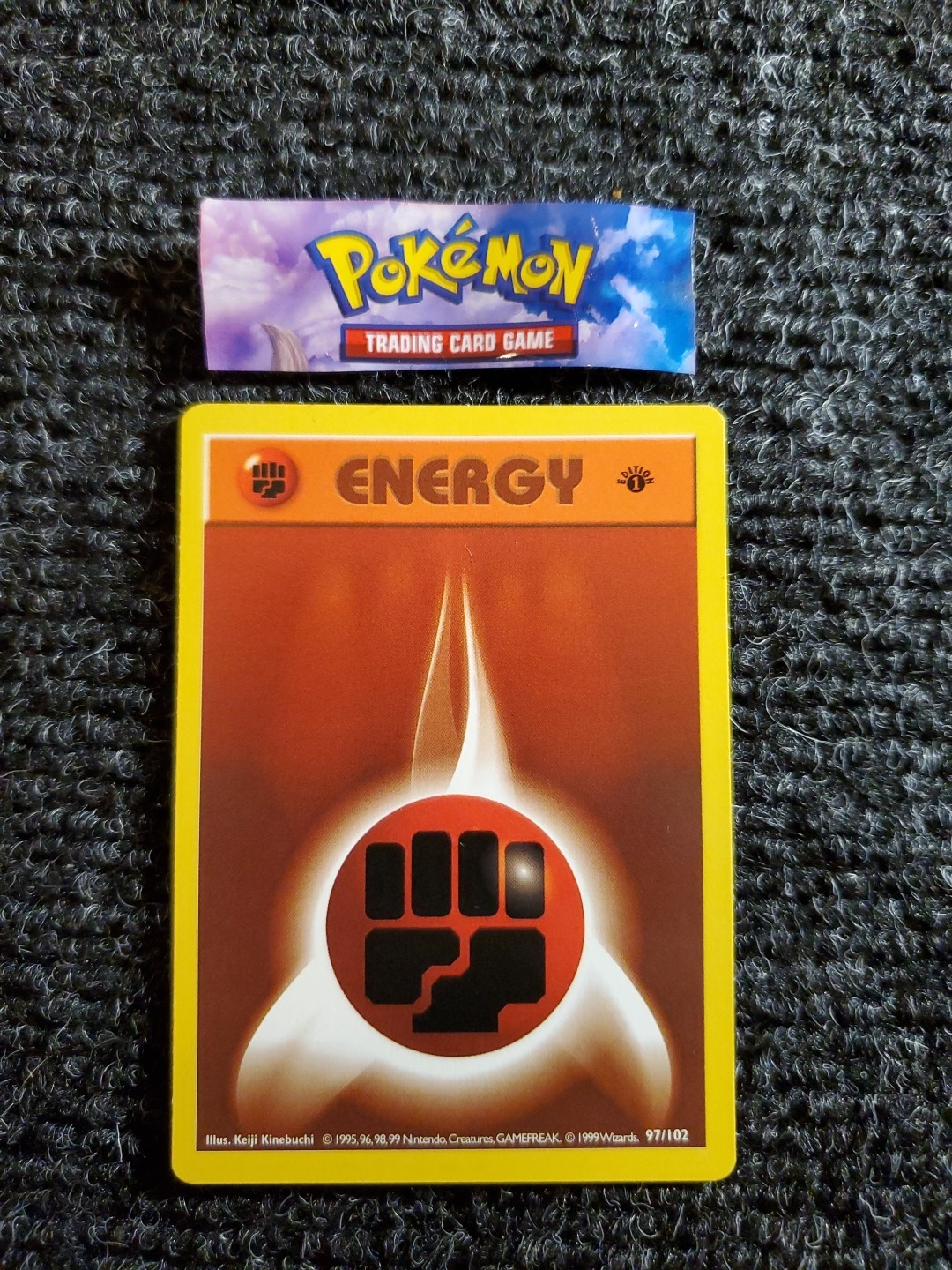 Fighting Energy 97/102 1st Edition Base Set Shadowless 1999 Pokémon Nm
