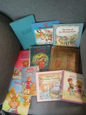 LOT OF 14 VINTAGE CHILDREN'S BOOKS VARITY