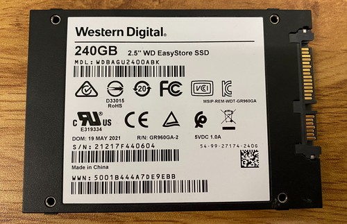 WD EasyStore 240GB 2.5" SSD Solid State Drive WDBAGU2400ABK *TESTED, WORKING* - Picture 2 of 2