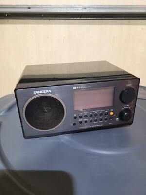 Sangean WR-2   2 Band AM/FM Radio Receiver Black Frame Unit Working 