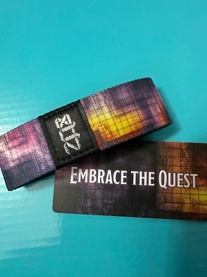 ZOX  EMBRACE THE QUEST   MEDIUM  NIP 