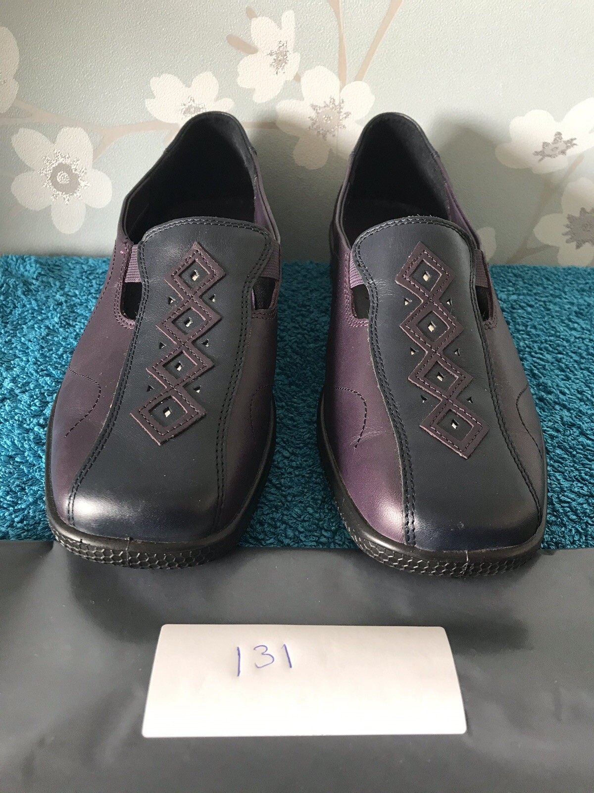Ladies Hotter shoes Calypso Uk8 Purple Black Leather NWOB Very Good Condition Ladies Hotter shoes Calypso Uk8 Purple Black Leather NWOB Very Good Condition
