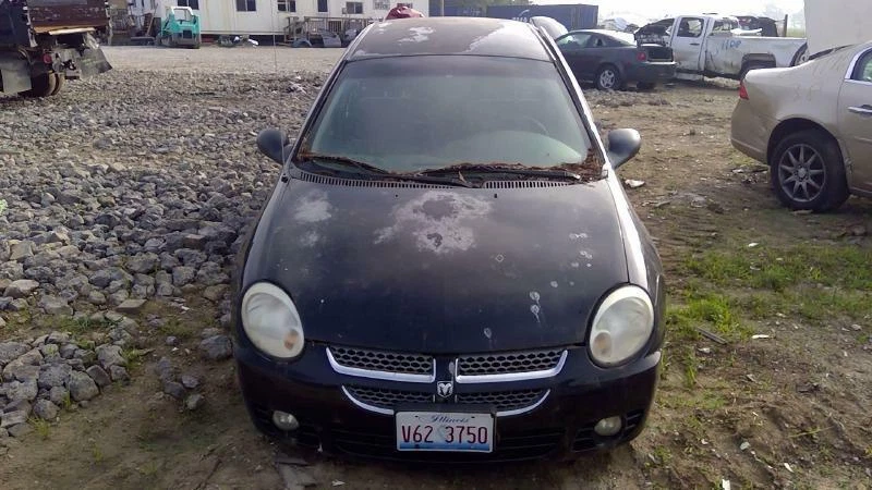 00 01 02 03 04 05 Dodge Neon Condensador 2.0 AUTO Foto 2 de 4