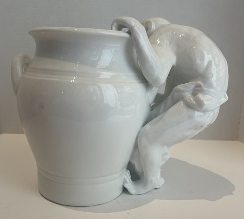 Antique Meissen White Porcelain Monkey Vase - Picture 6 of 10