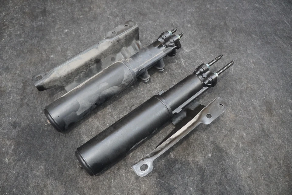 Juego 2 Chasis Trasero Válvula Neumática Bomba Amortiguador 4G0616813 4G0616813A Audi RS7 2017 Foto 3 de 4