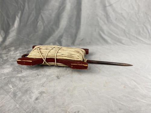 Vintage Rope Winder 18"L x 5.75"W, Wood & Metal, RePupose, Clean Rope Included - Bild 10 von 11