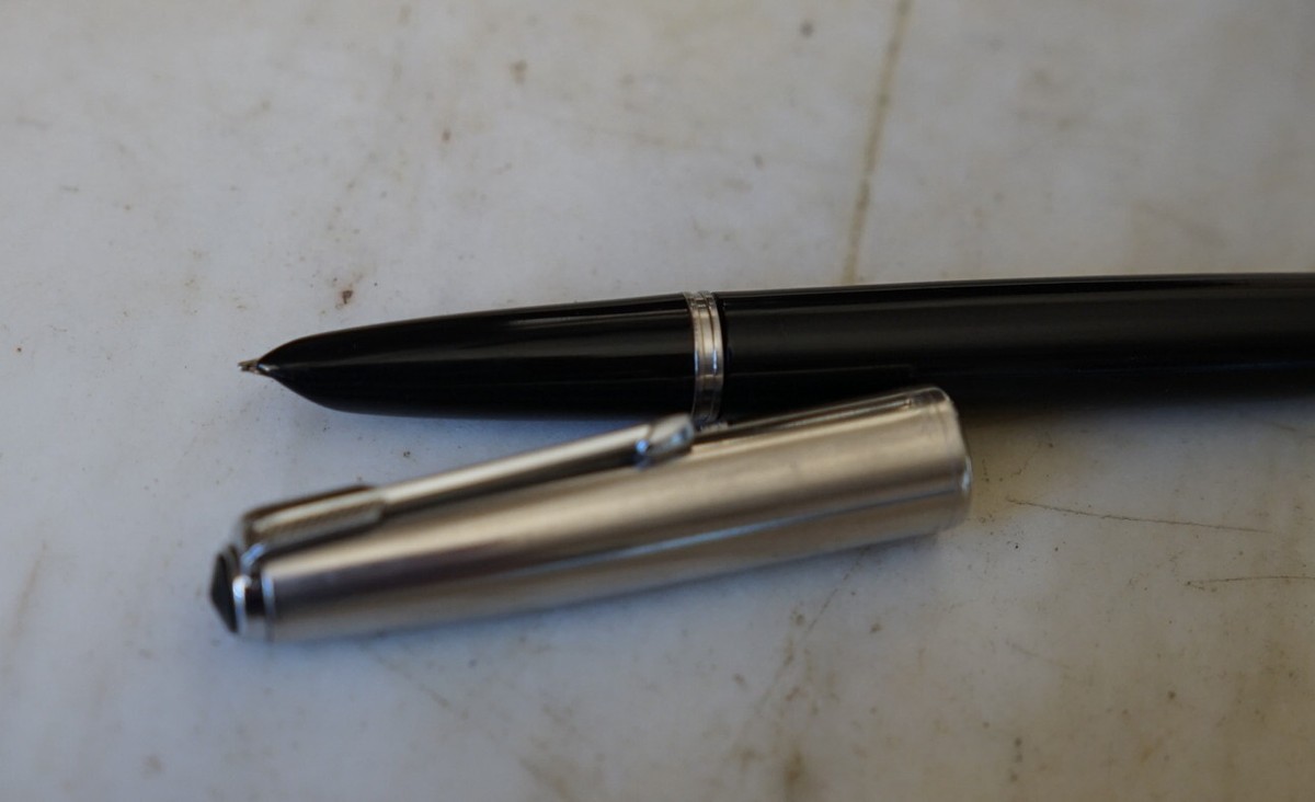 Stylo Plume Parker 51 Special VINTAGE - Résine Noire - Capuchon Chrome - Made In USA