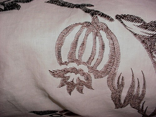 2-3/4Y Lee Jofa 2012124 Brimham Mocha Embroidered Jacobean Upholstery Fabric - Picture 2 of 4