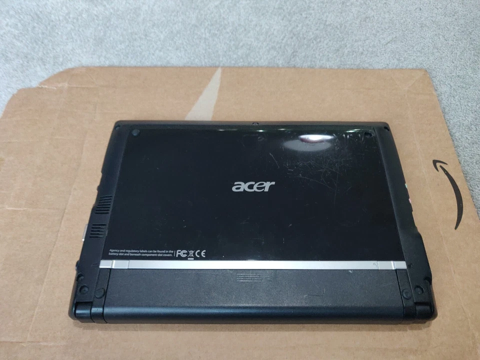 Acer Aspire One AOD260 Laptop Intel Atom N450 2gb Ram - Image 3 of 4