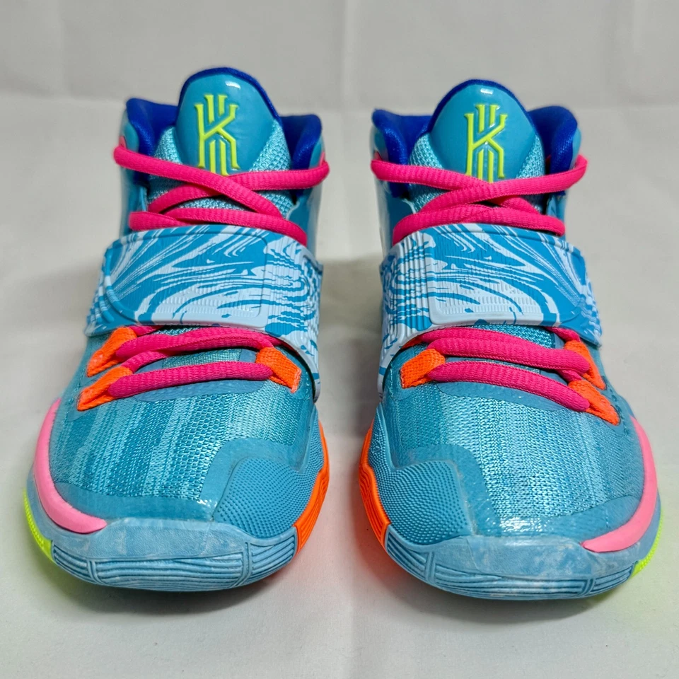 Niños NIKE Kyrie 6 Piscina Neón Multicolor Medio Top Tenis CZ4693-409 Talla 11C Foto 3 de 4