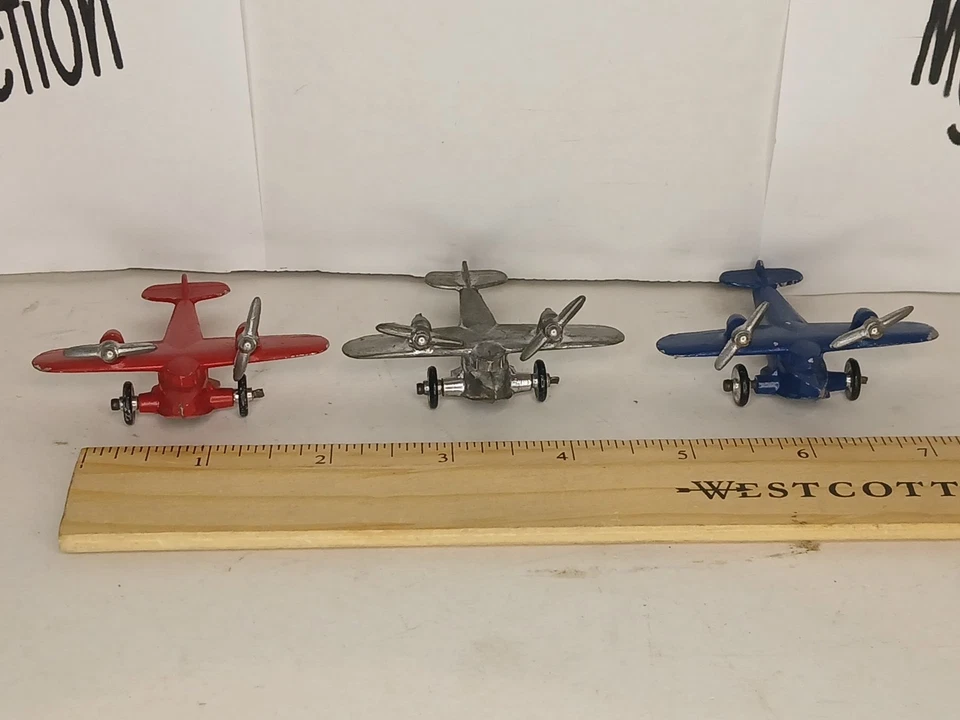 VINTAGE BARCLAY MINIATURE LEAD CAST TWIN PROPELLER AIRPLANE/SEA PLANE SET OF 3 - Image 3 of 4