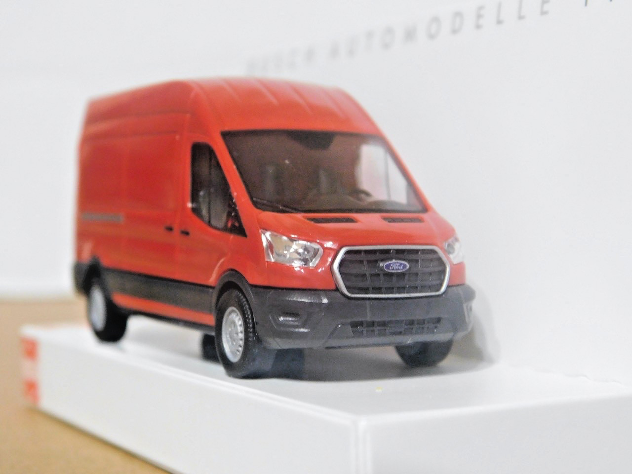 Busch 54500  1/87 HO 2014  Ford Trasit  Van Undecorated  NIB