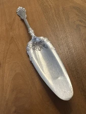 1847 Rogers Bros FIRST LOVE Silverplate Pie Cake Server 8.5” Vintage