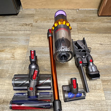 Dyson V15 Absolute very good condition