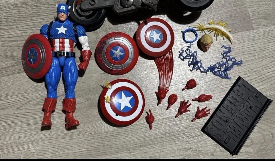 Lote Marvel Legends Avengers, Diamond Select Foto 2 de 4