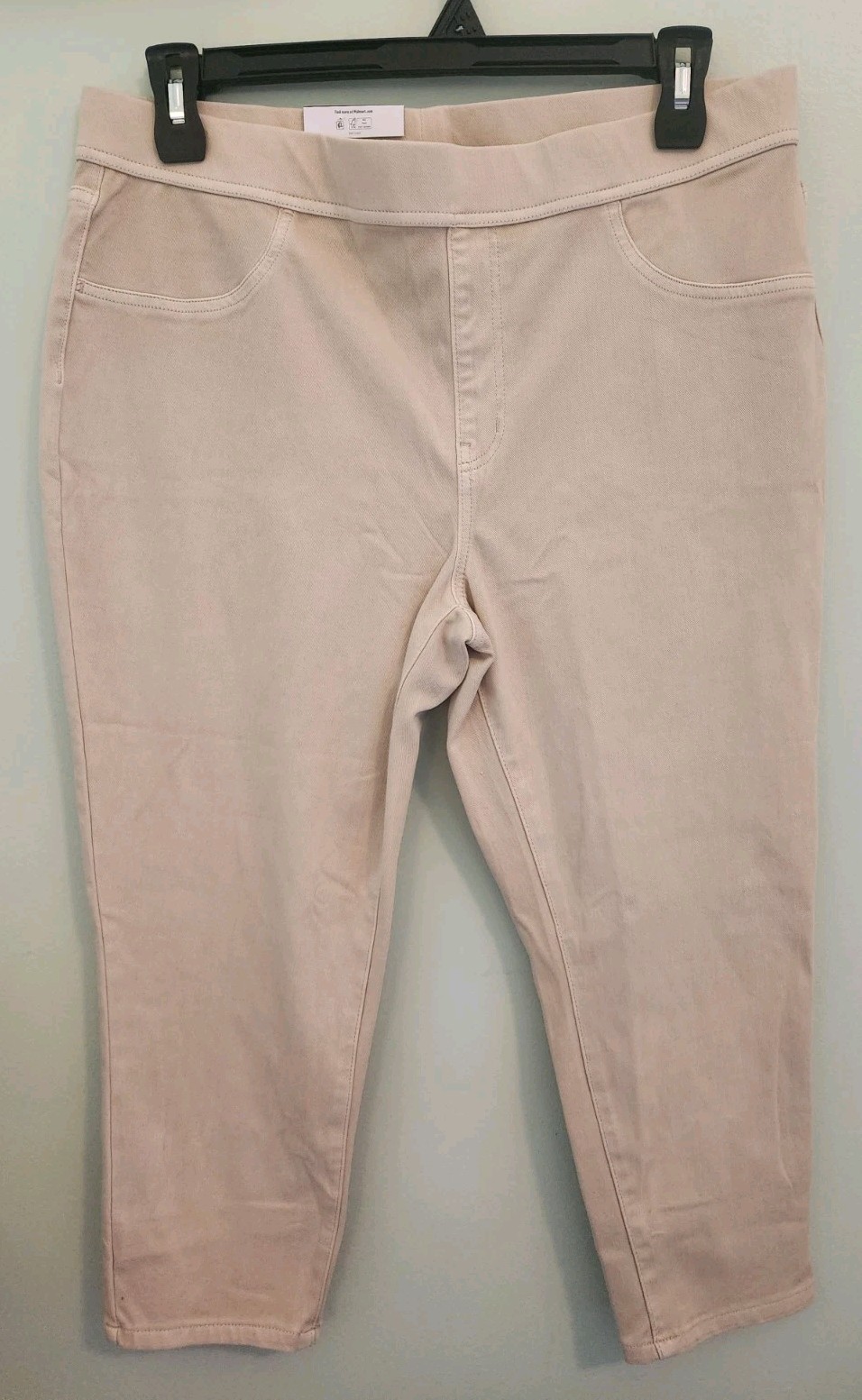 Time and Tru Women's XXL 20 Fitted Stretch Capri Pants BEIGE Jeggings #10725