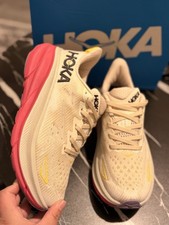 Hoka One One Clifton 9