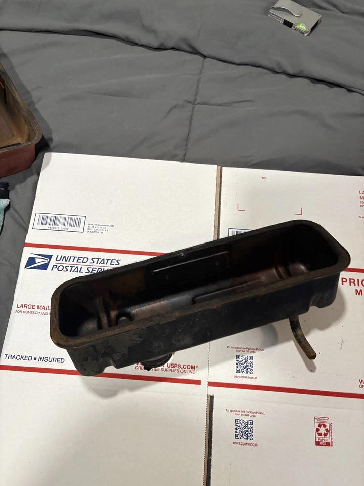 Cubierta de válvula MG MGA MGB Midget Triumph Spitfire OEM PN 3772 usada Foto 3 de 3