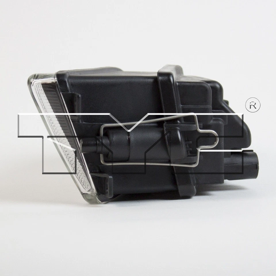 TYC 19-0015-00 Fog Light Assembly For 96-02 BMW 528i 540i Z3 - Image 4 of 4