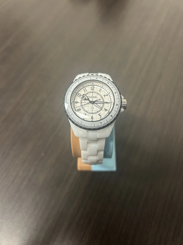 Chanel J12 “Scissor Hands” Quartz Watch - Image 4 of 4