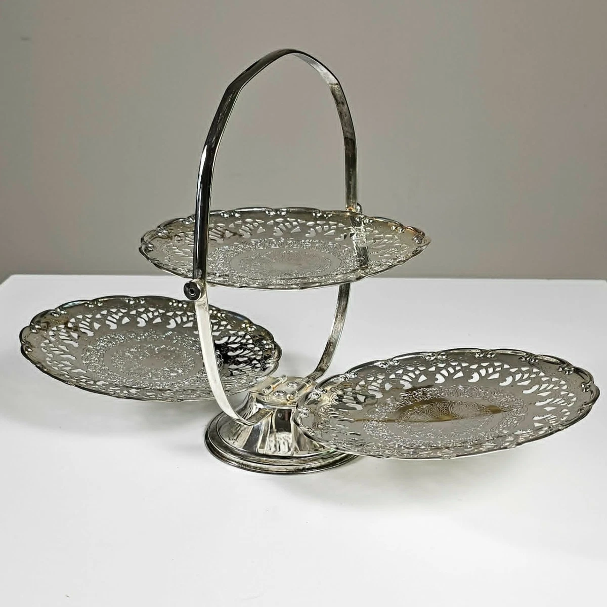 Queen Anne Antique US Silver-Plated Platters & Trays for sale | eBay