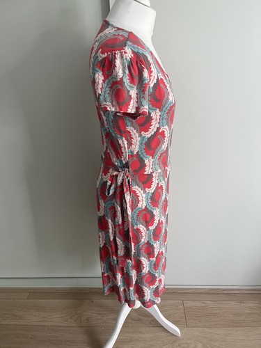 Vestido Boden Jersey Corbata Envolvente Talla 12 R Rosa Coral Azul Mangas Cortas Longitud de la Rodilla - Imagen 3 de 10