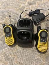 Motorola Lot Of Walkie Talkies And accessories PH06933