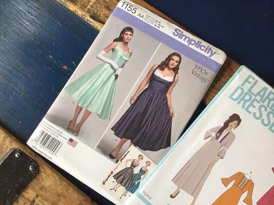 Job Lot X6 VOGUE simplicity McCalls VINTAGE 40s 50s 70s Sewing Patterns DRESS - Image 2 of 4