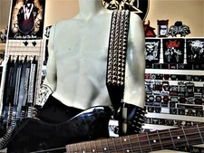 SATYR..   LEATHER OLD SCHOOL PYRAMID STUDDED GUITAR STRAP  (MDLS0188)