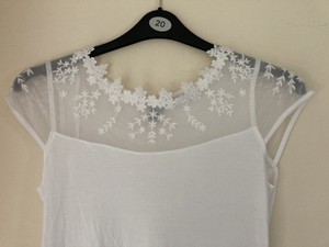 h and m white lace top