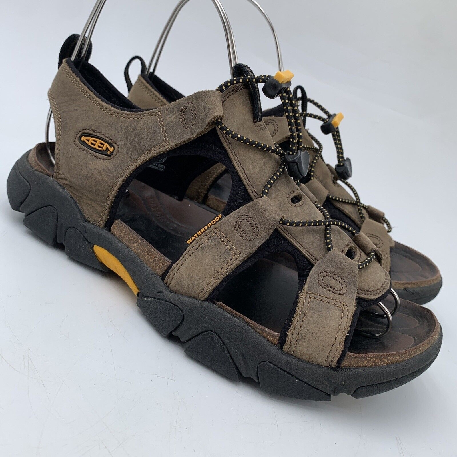 Sandali sportivi KEEN Newport taglia US 11 scarpe da donna impermeabili in pelle marrone (HF3)