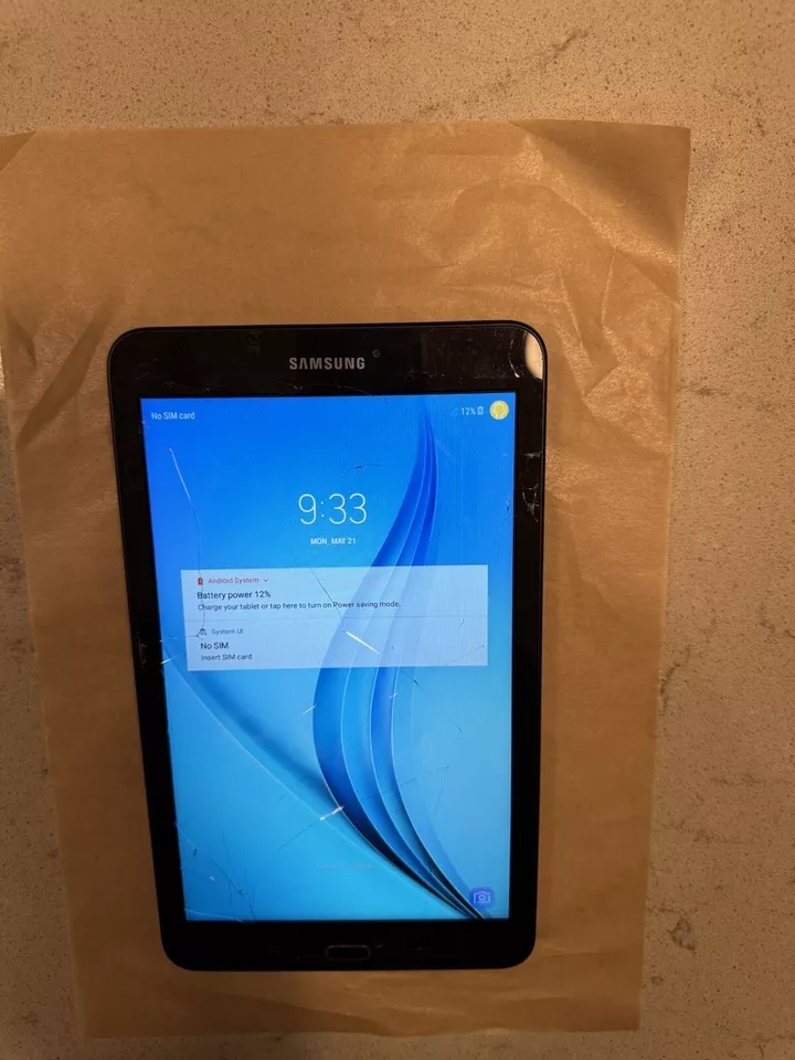 Samsung Galaxy Tab E T377P 16GB 8" 4G LTE WiFi  Sprint FAIR - Image 2 of 4