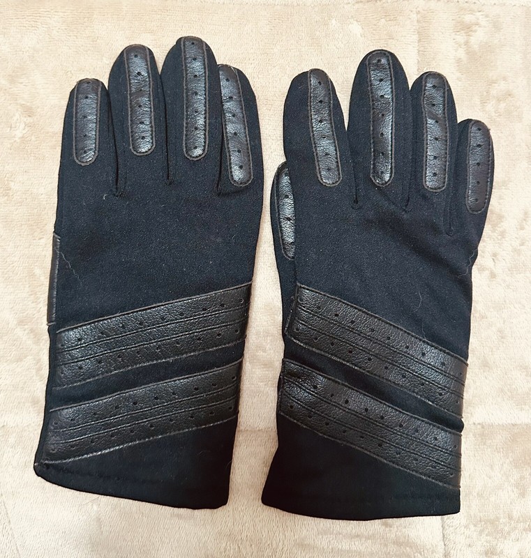 Women’s Thinsulate Gloves - Size L/XL