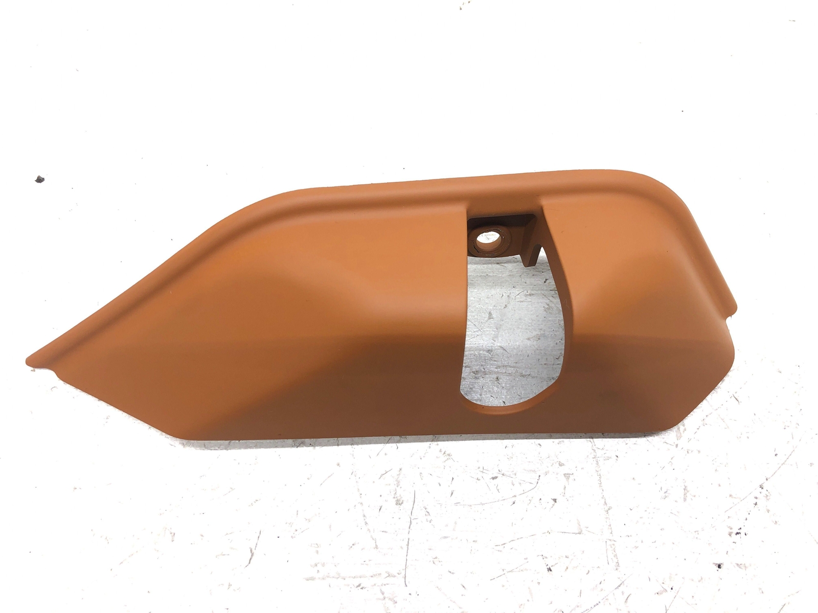 2017-2020 FERRARI GTC4LUSSO RIGHT REAR LATCH STRIKER COVER CUOIO 82224800 OEM