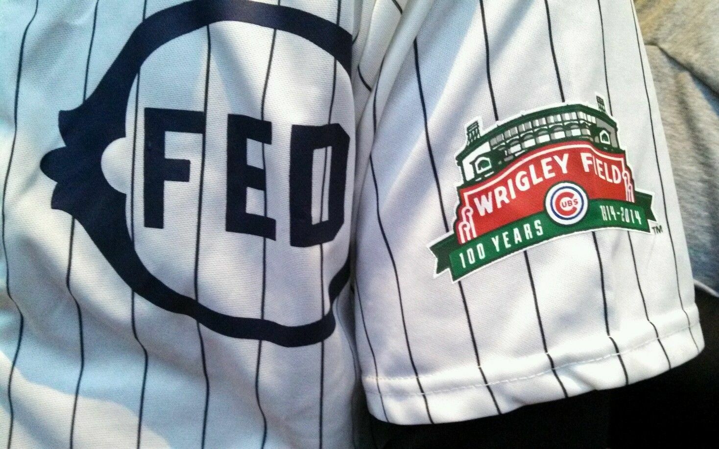 2014 Chicago Cubs-100 周年記念リグレーフィールド-フェデラルレプリカジャージ TB