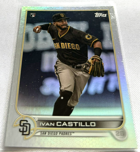 2022 Topps Baseball Series 1 Ivan Castillo San Diego Padres Rainbow Foil Rookie - Afbeelding 1 van 3