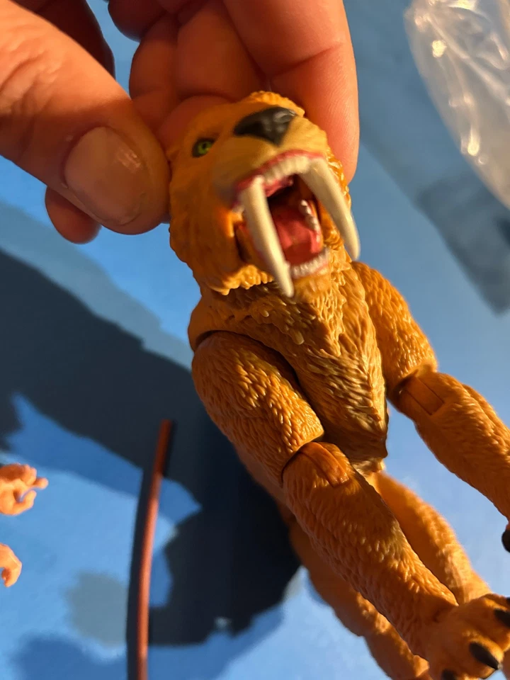 Figura de acción Marvel Legends Zabu & Ka-Zar BAF X-Men Savage Land Foto 4 de 4