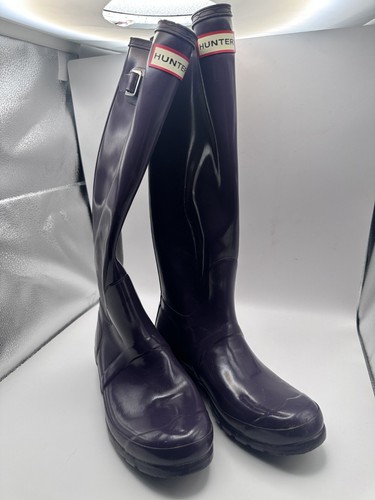 Hunter Women's Purple Rain Boots Size 8 Knee High Tall Rubber Shoes with Buckle