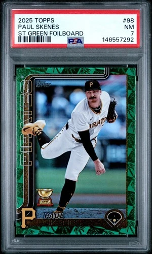 146557292 Paul Skenes 2025 Topps #98 Spring Training Green Foilboard /99 PSA 7
