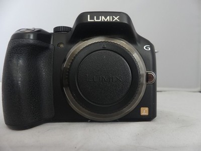Panasonic LUMIX DMC-G5 16.0MP with Lumix 14-42mm zoom lens Looks