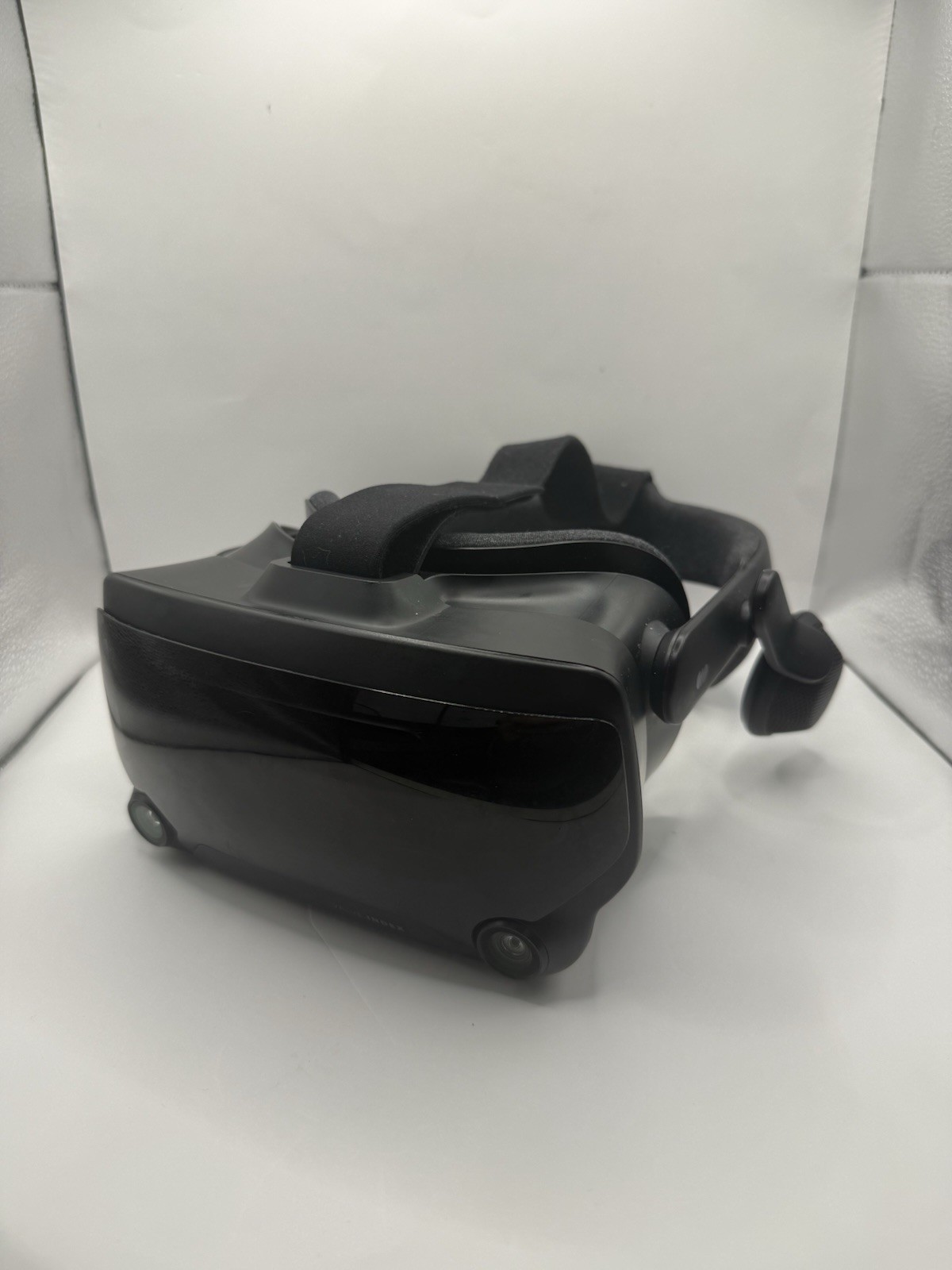 VALVE INDEX VR Virtual Reality HEADSET ONLY (No Controllers Or Cords) - READ