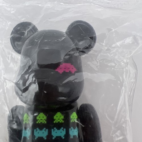 MEDICOMTOY Space Invaders Bearbrick 100% BE@RBRICK Series 37 Pattern From Japan - Picture 9 of 9