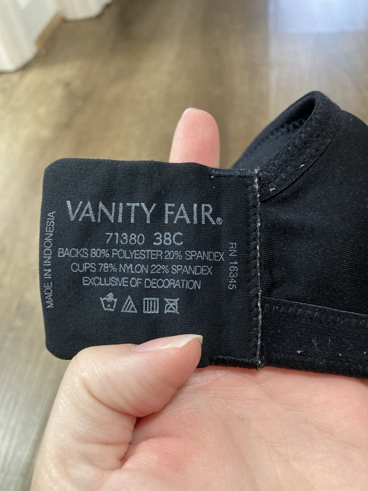 Vanity Fair Black Full Coverage Wireless Bra Size… - image 7