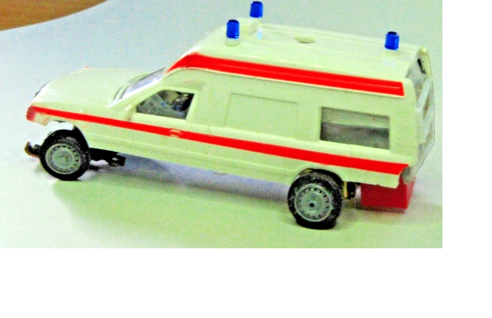 Wiking 1:87 - Rettungswagen - Binz für Faller Car System - Bild 2 von 2