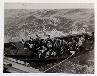 1980s Asian Refugees Wooden Boat Rescued Ocean Men Women Vintage Press Photo