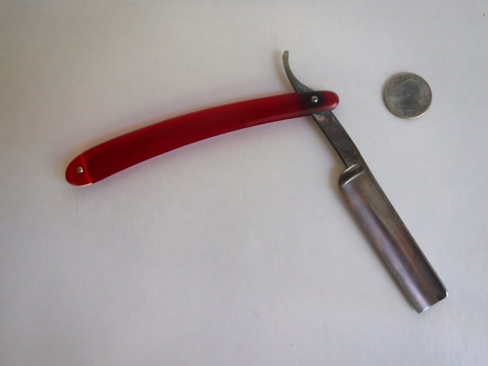 VINTAGE RED HANDLED BLACK JACK STRAIGHT EDGE RAZOR-MADE IN SOLINGEN GERMANY